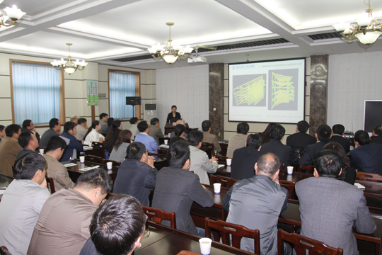 進行BIM技術匯報演示