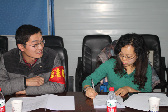 《中國工程建設(shè)標(biāo)準(zhǔn)化雜志》編輯部鄧副主任對(duì)標(biāo)準(zhǔn)員進(jìn)行采訪