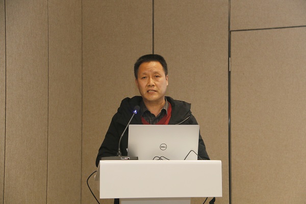 新鄉(xiāng)市科學(xué)技術(shù)協(xié)會學(xué)會部部長安志洪講話.jpg 新鄉(xiāng)市科學(xué)技術(shù)協(xié)會學(xué)會部部長安志洪講話.jpg
