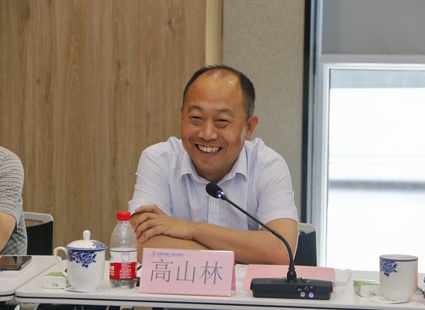 河南省建設(shè)集團黨委書記、董事長高山林講話.jpg 河南省建設(shè)集團黨委書記、董事長高山林講話.jpg