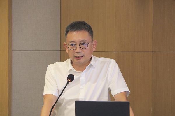 13集團公司黨委書記、董事長黃道元作總結(jié)講話.JPG 13集團公司黨委書記、董事長黃道元作總結(jié)講話.JPG